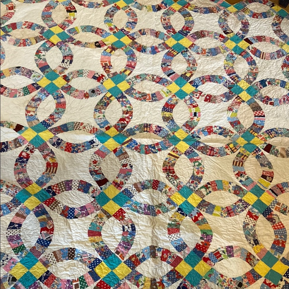 Vintage Patchwork Quilt with Colorful Rings